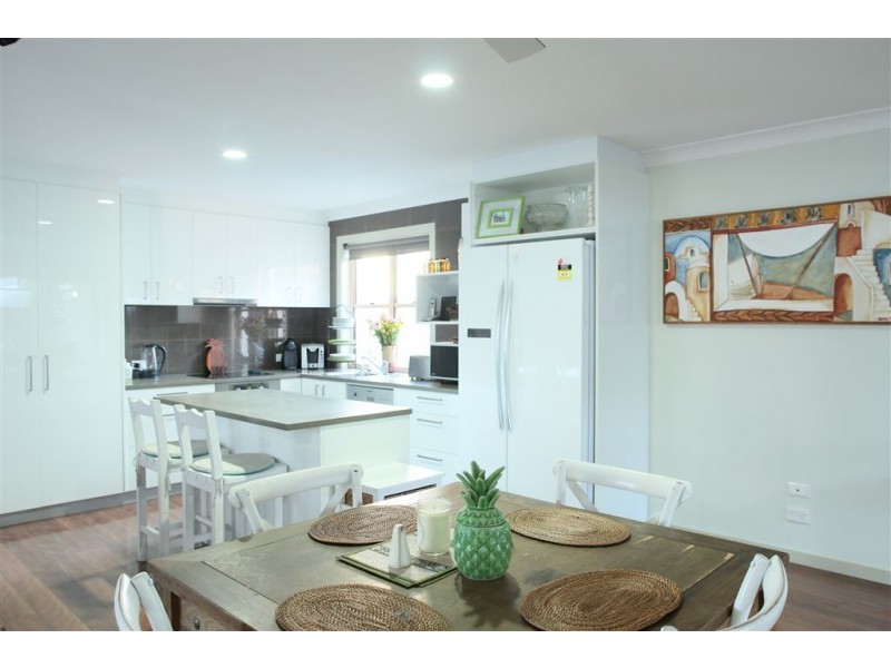 63 Cedarwood Crescent, Robina QLD 4226