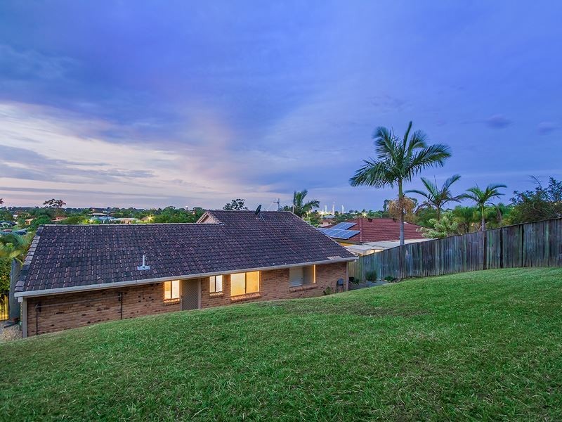 7 Jancoon Court, Carrara QLD 4211