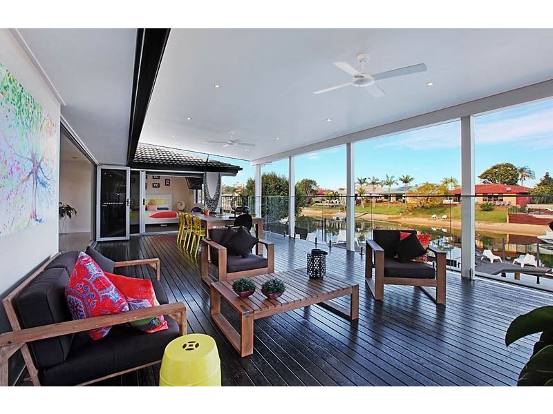 26 Coobowie Street, Broadbeach Waters QLD 4218