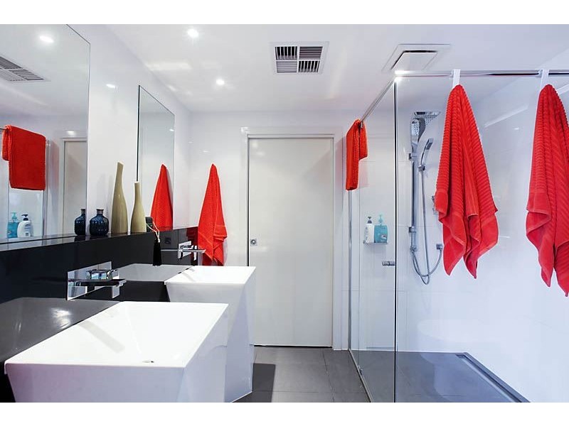 26 Coobowie Street, Broadbeach Waters QLD 4218