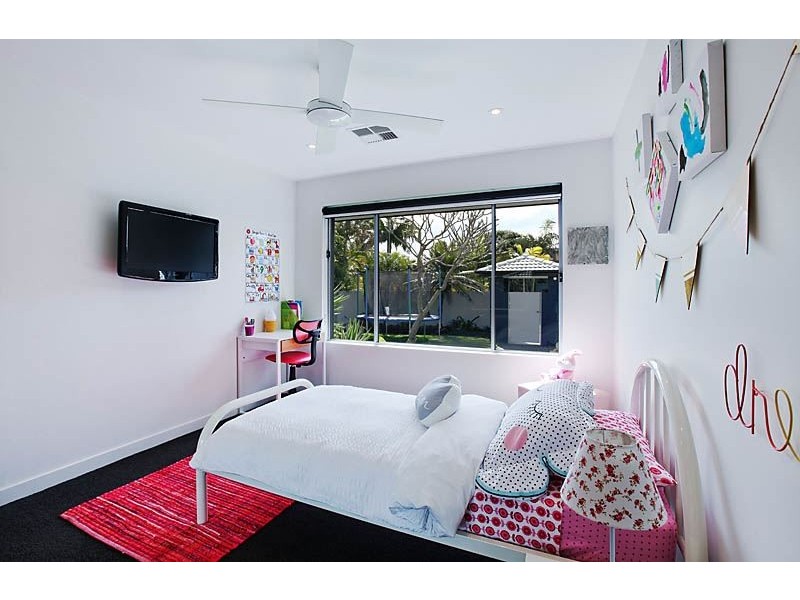 26 Coobowie Street, Broadbeach Waters QLD 4218