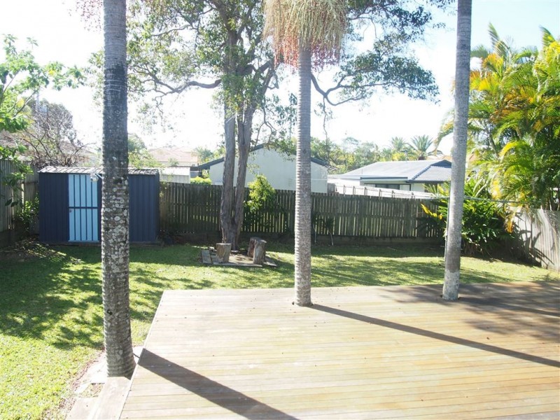 113 Bamboo Avenue, Benowa QLD 4217