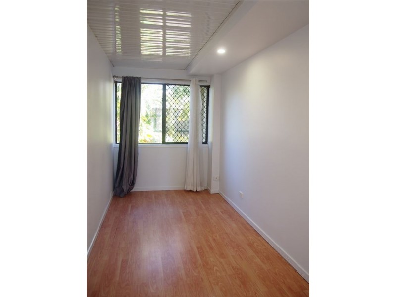 113 Bamboo Avenue, Benowa QLD 4217