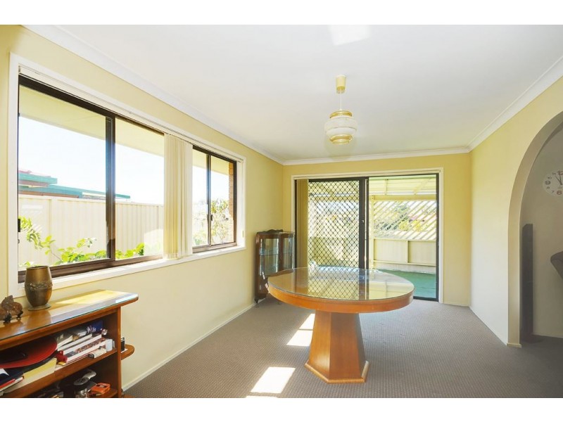 10 Honeyeater Drive, Burleigh Waters QLD 4220