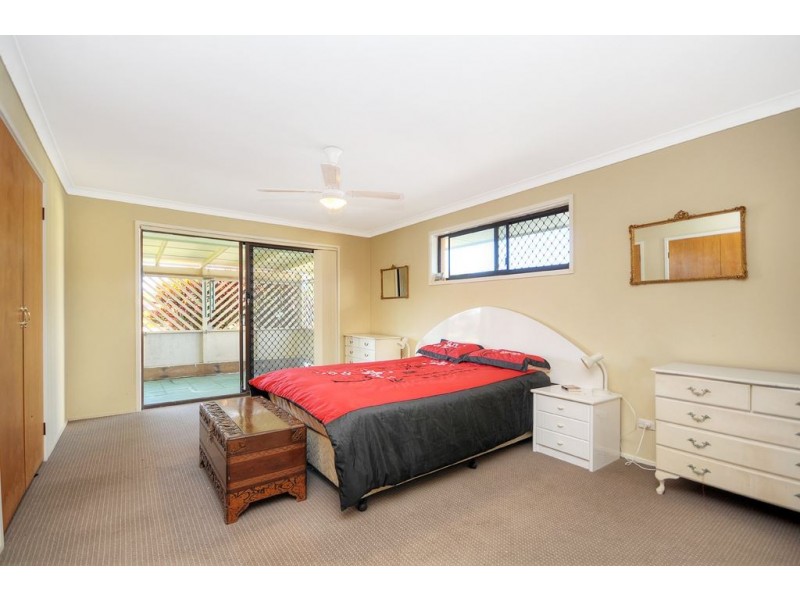 10 Honeyeater Drive, Burleigh Waters QLD 4220