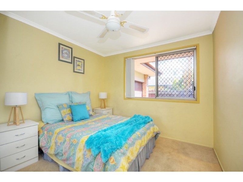 99 Hooker Boulevard, Broadbeach Waters QLD 4218