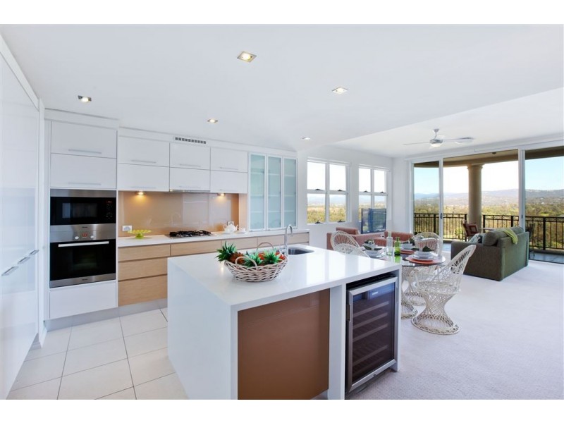 3092/3029 The Boulevard, Carrara QLD 4211