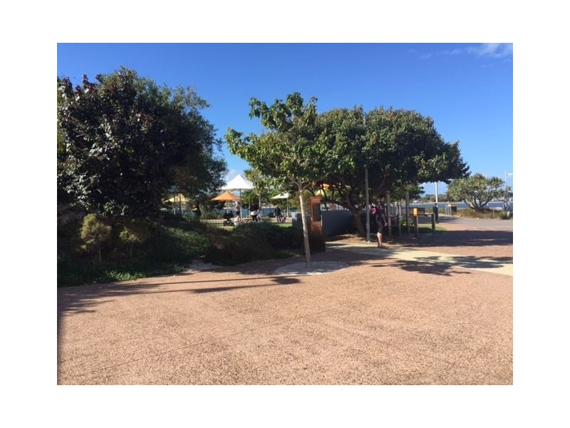 48 Little Norman Street, Southport QLD 4215