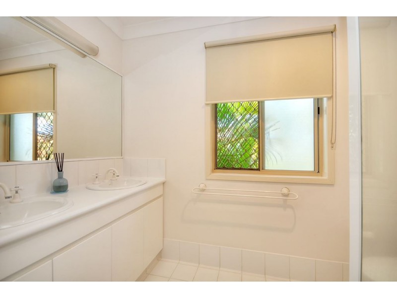 82/152 Palm Meadows Drive, Carrara QLD 4211