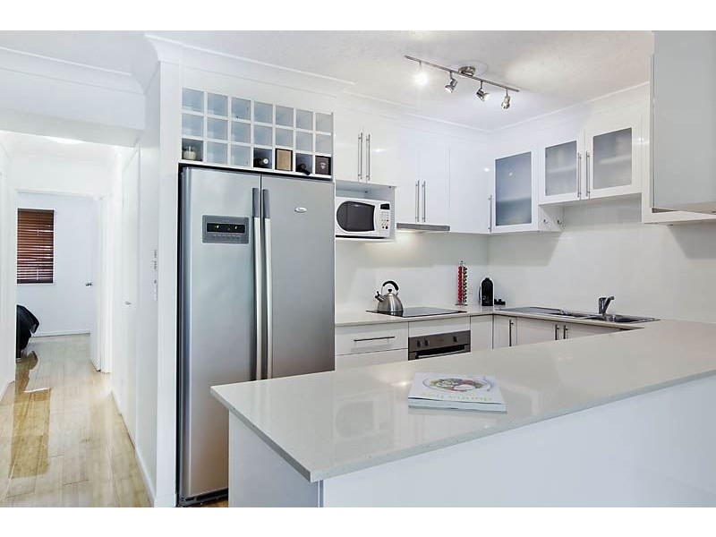 3/42 Beach Parade, Surfers Paradise QLD 4217