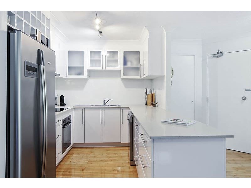 3/42 Beach Parade, Surfers Paradise QLD 4217