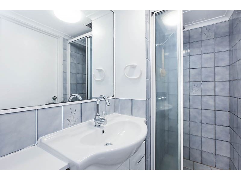 3/42 Beach Parade, Surfers Paradise QLD 4217