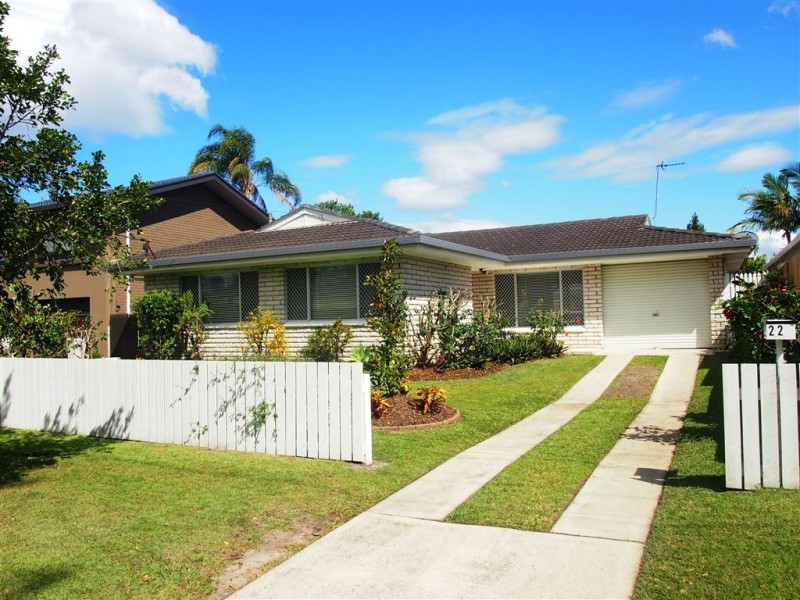 22 Coogeen Street, Sorrento QLD 4217