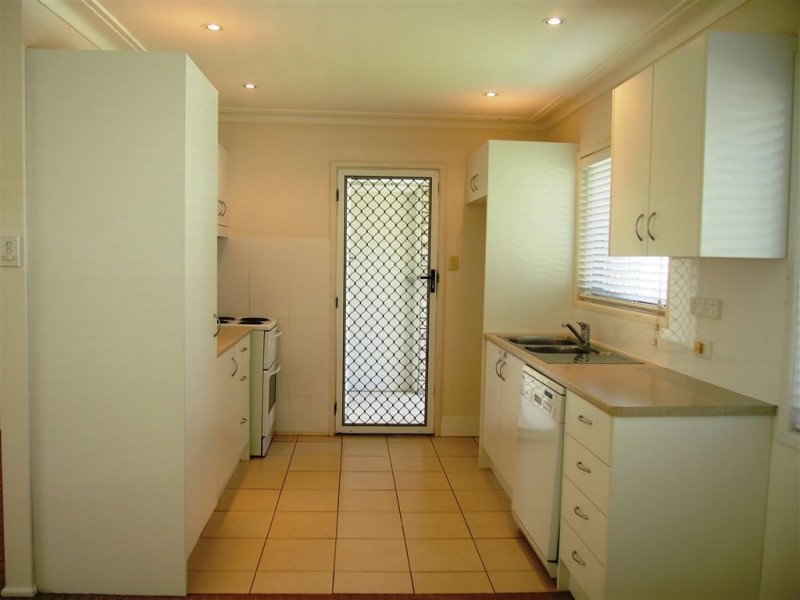 22 Coogeen Street, Sorrento QLD 4217