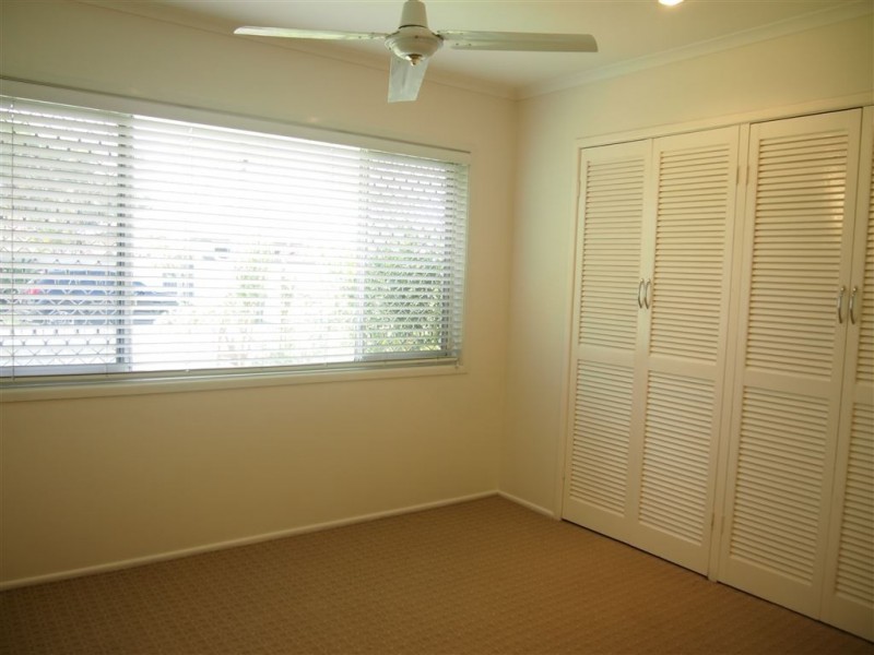 22 Coogeen Street, Sorrento QLD 4217