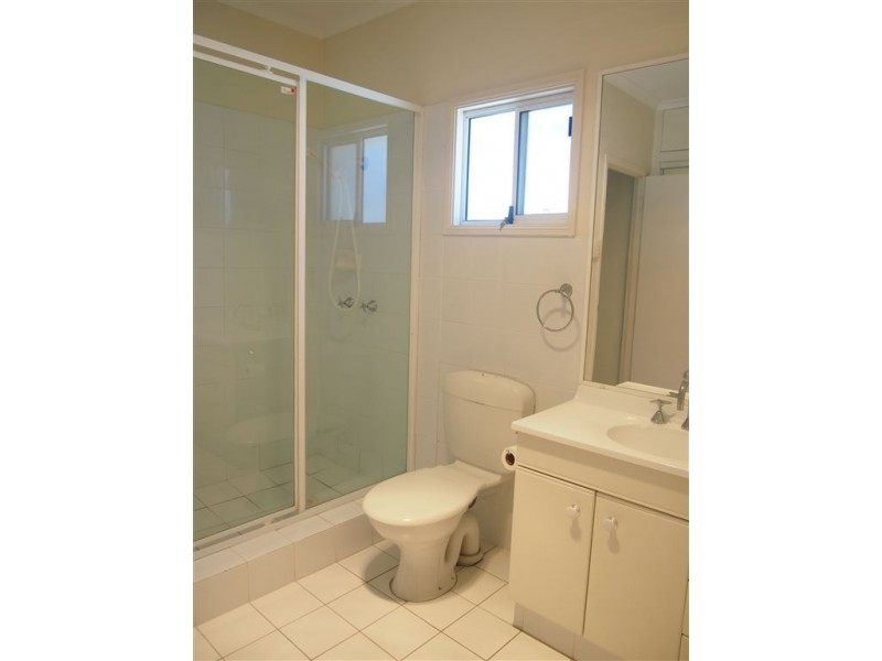 2/19 Venice Street, Mermaid Beach QLD 4218