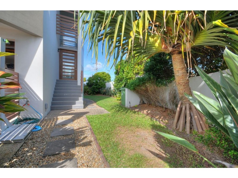 2/1381 Gold Coast Highway, Palm Beach QLD 4221