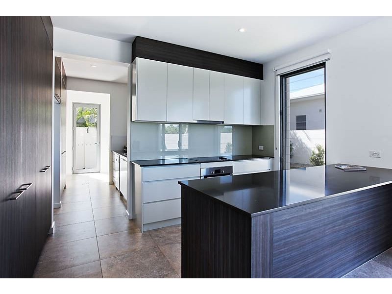 9007B The Boulevard, Benowa QLD 4217