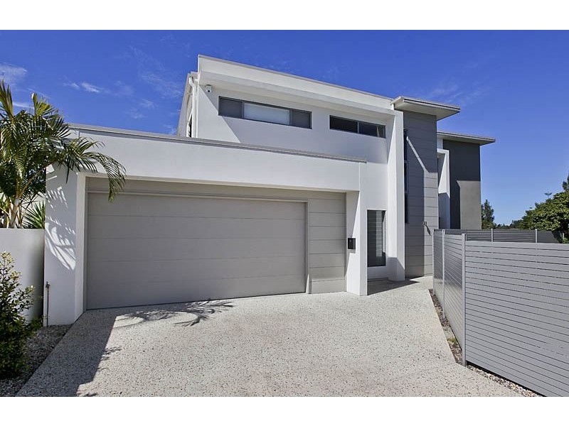 9007B The Boulevard, Benowa QLD 4217