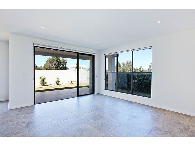 9007B The Boulevard, Benowa QLD 4217