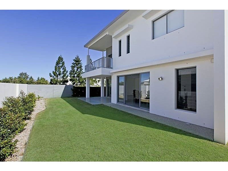 9007B The Boulevard, Benowa QLD 4217