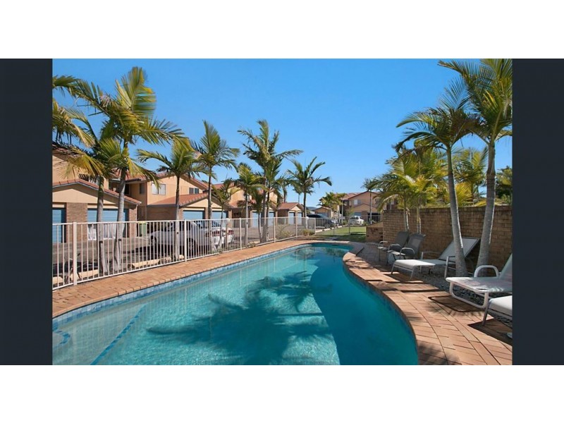 1/6 Lowood Court, Varsity Lakes QLD 4227