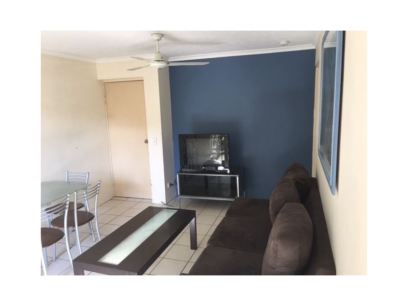 1/25 White Street, Southport QLD 4215