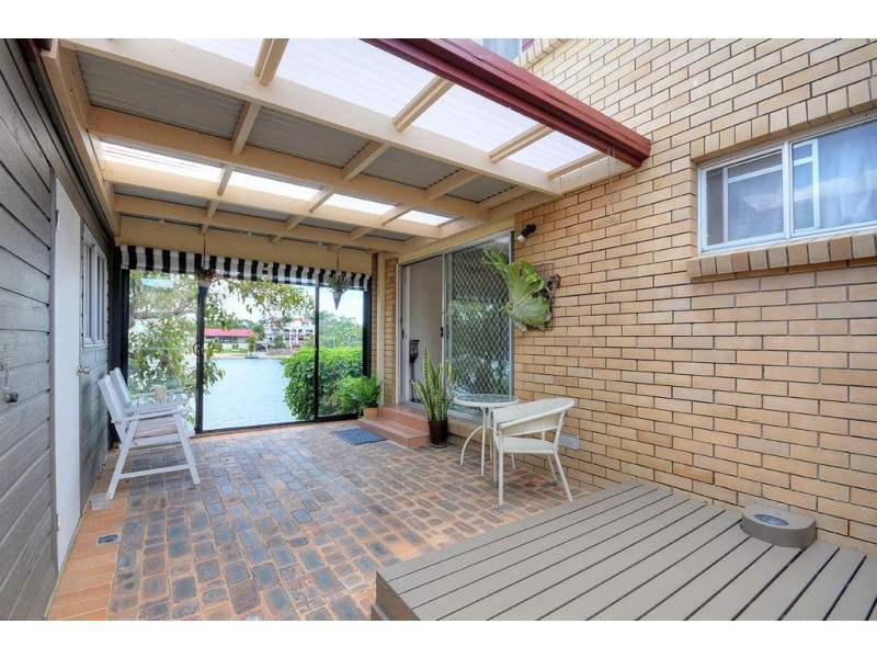 8/22 Aquila Court, Mermaid Waters QLD 4218