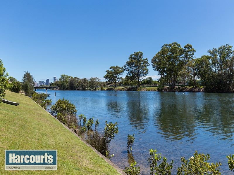 180/215 Cottesloe Drive, Mermaid Waters QLD 4218