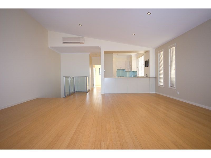 1/19 Waratah Avenue, Biggera Waters QLD 4216