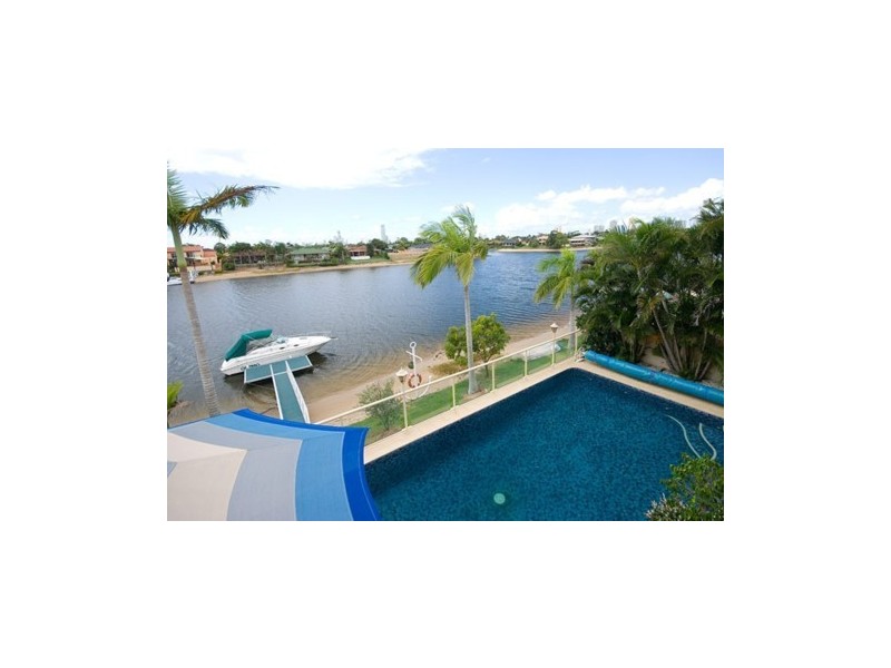 50 Waitomo Street, Broadbeach Waters QLD 4218