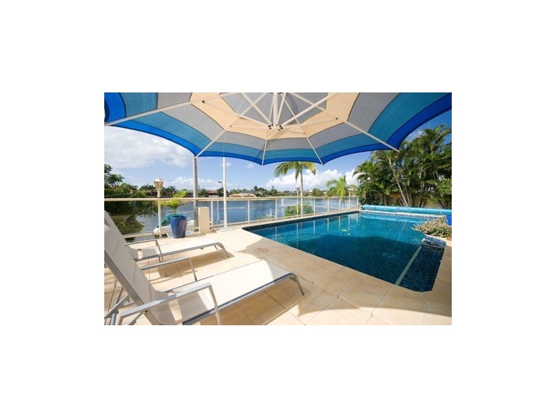 50 Waitomo Street, Broadbeach Waters QLD 4218