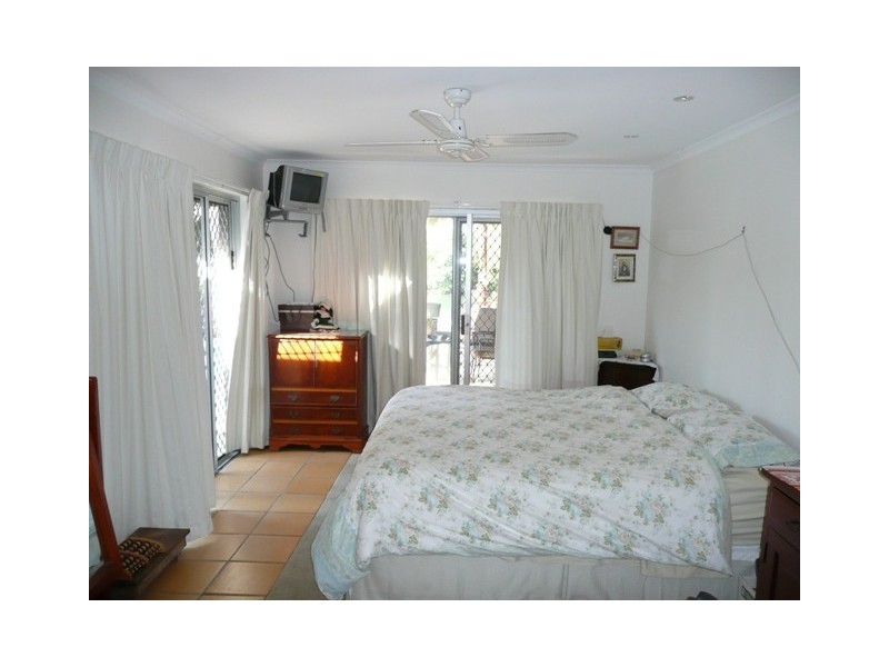 30 Karina Crescent, Broadbeach Waters QLD 4218