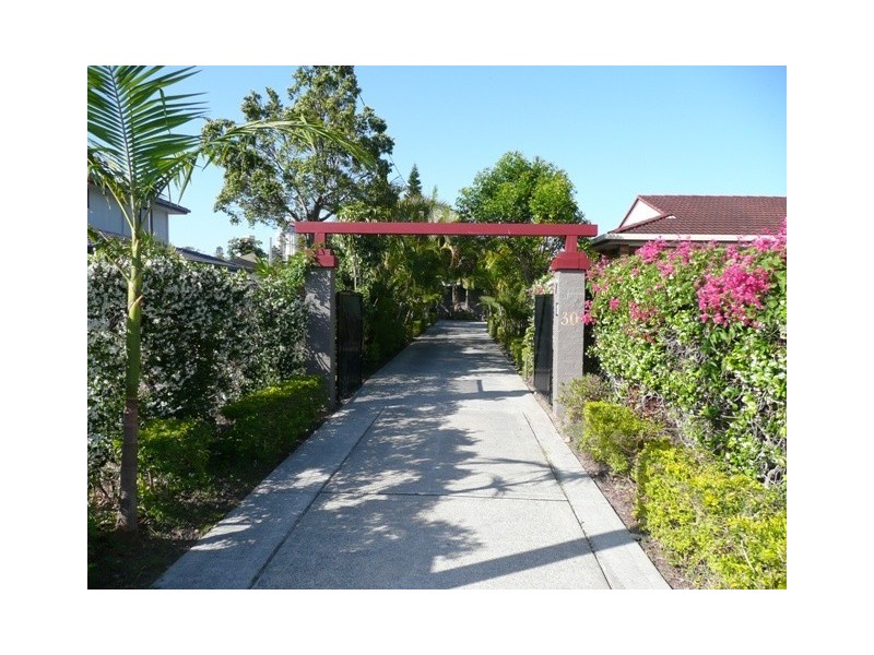 30 Karina Crescent, Broadbeach Waters QLD 4218