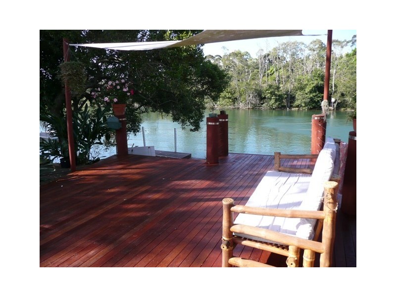 30 Karina Crescent, Broadbeach Waters QLD 4218