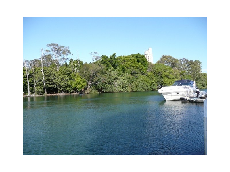 30 Karina Crescent, Broadbeach Waters QLD 4218