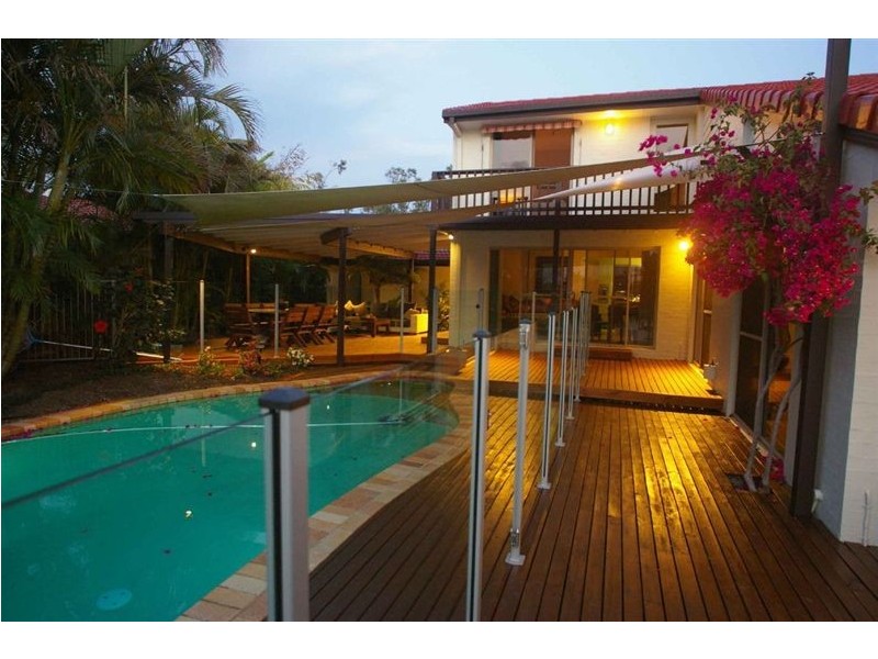 90 Wild Duck Drive, Mermaid Waters QLD 4218