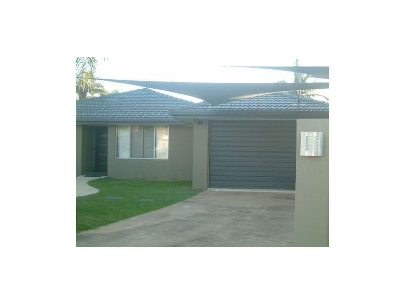 51 Sunshine Boulevard, Broadbeach Waters QLD 4218