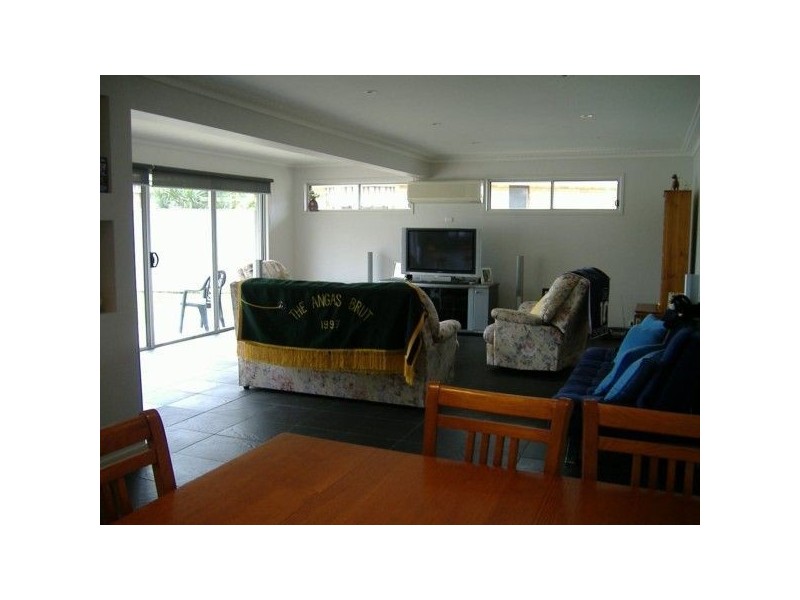 51 Sunshine Boulevard, Broadbeach Waters QLD 4218