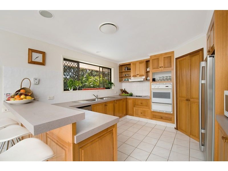 5 La France Court, Mermaid Waters QLD 4218