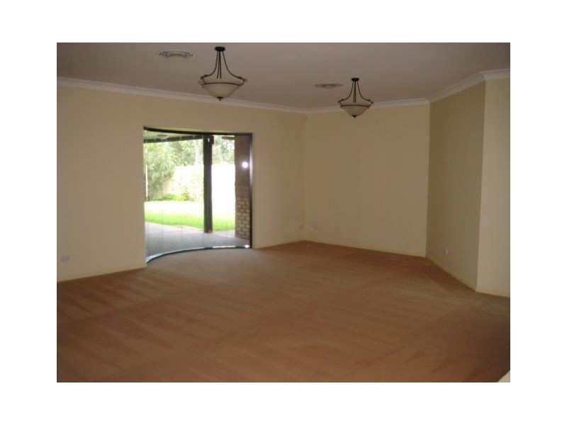 33 Straite Drive, Robina QLD 4226