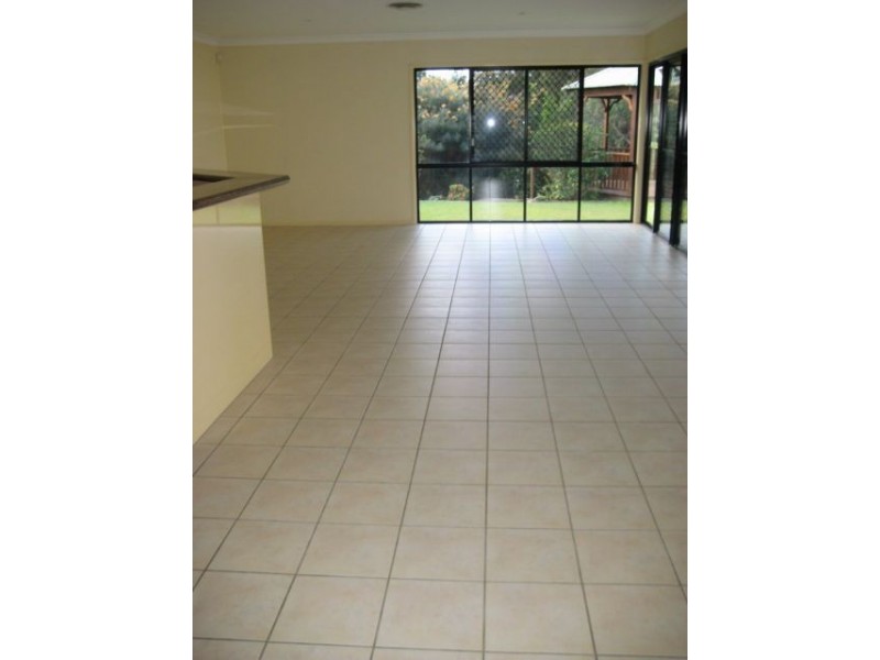 33 Straite Drive, Robina QLD 4226