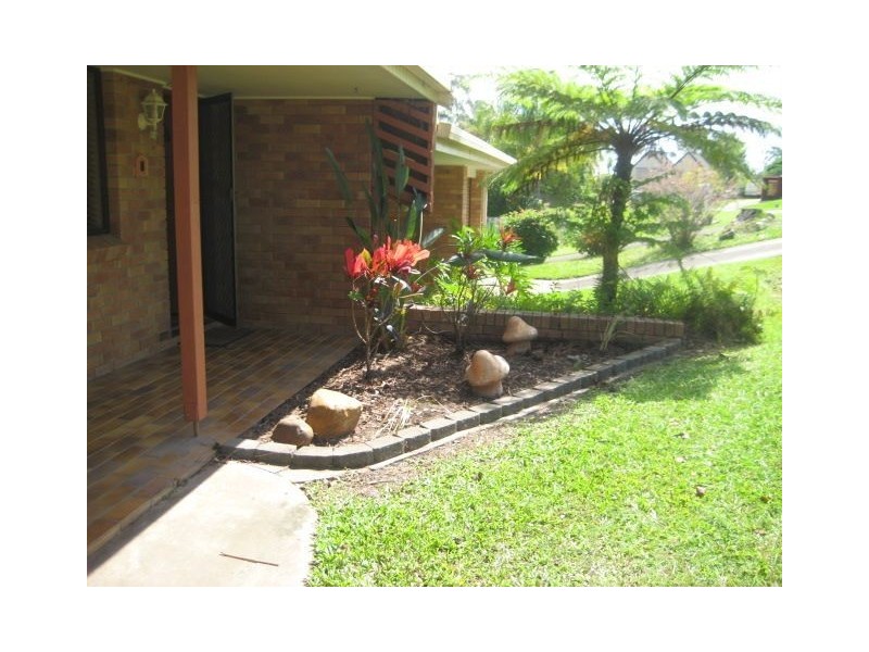 2/8 Corunna Crescent, Ashmore QLD 4214