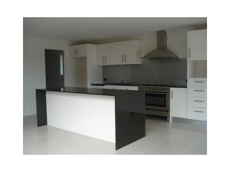 30 Port Drive, Mermaid Waters QLD 4218