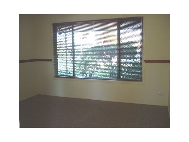 11 Chant Street, Broadbeach Waters QLD 4218