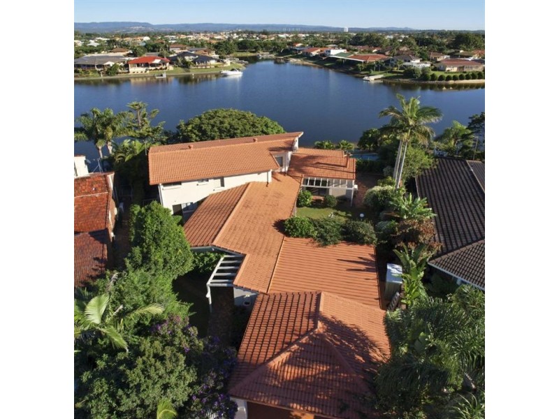 31 Coobowie Street, Broadbeach Waters QLD 4218