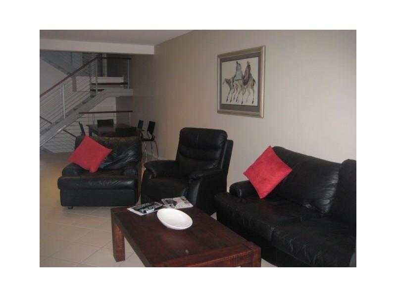 2/30 Peninsular Drive, Surfers Paradise QLD 4217