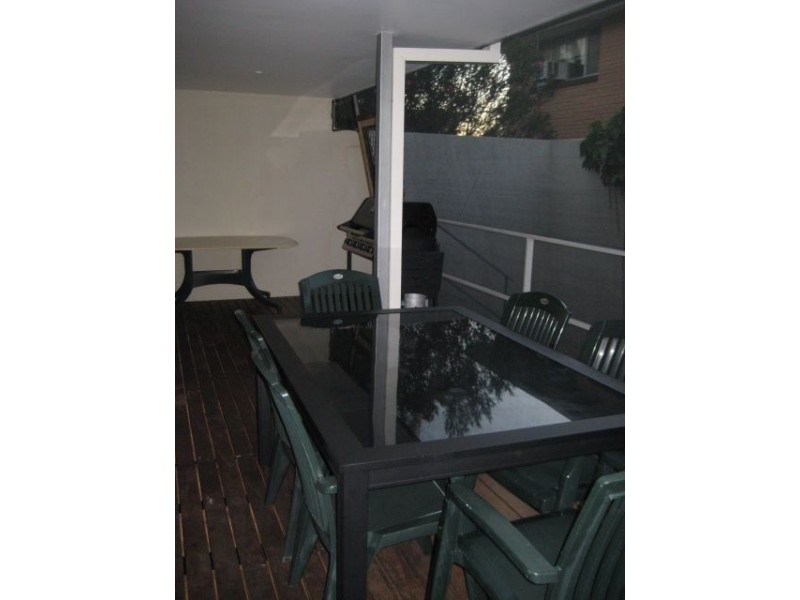 2/30 Peninsular Drive, Surfers Paradise QLD 4217