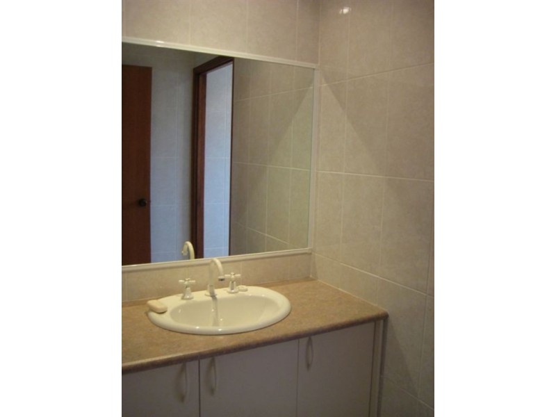 19 Conifer Crescent, Broadbeach Waters QLD 4218