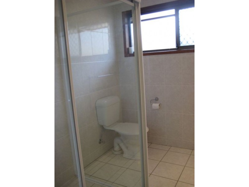 19 Conifer Crescent, Broadbeach Waters QLD 4218